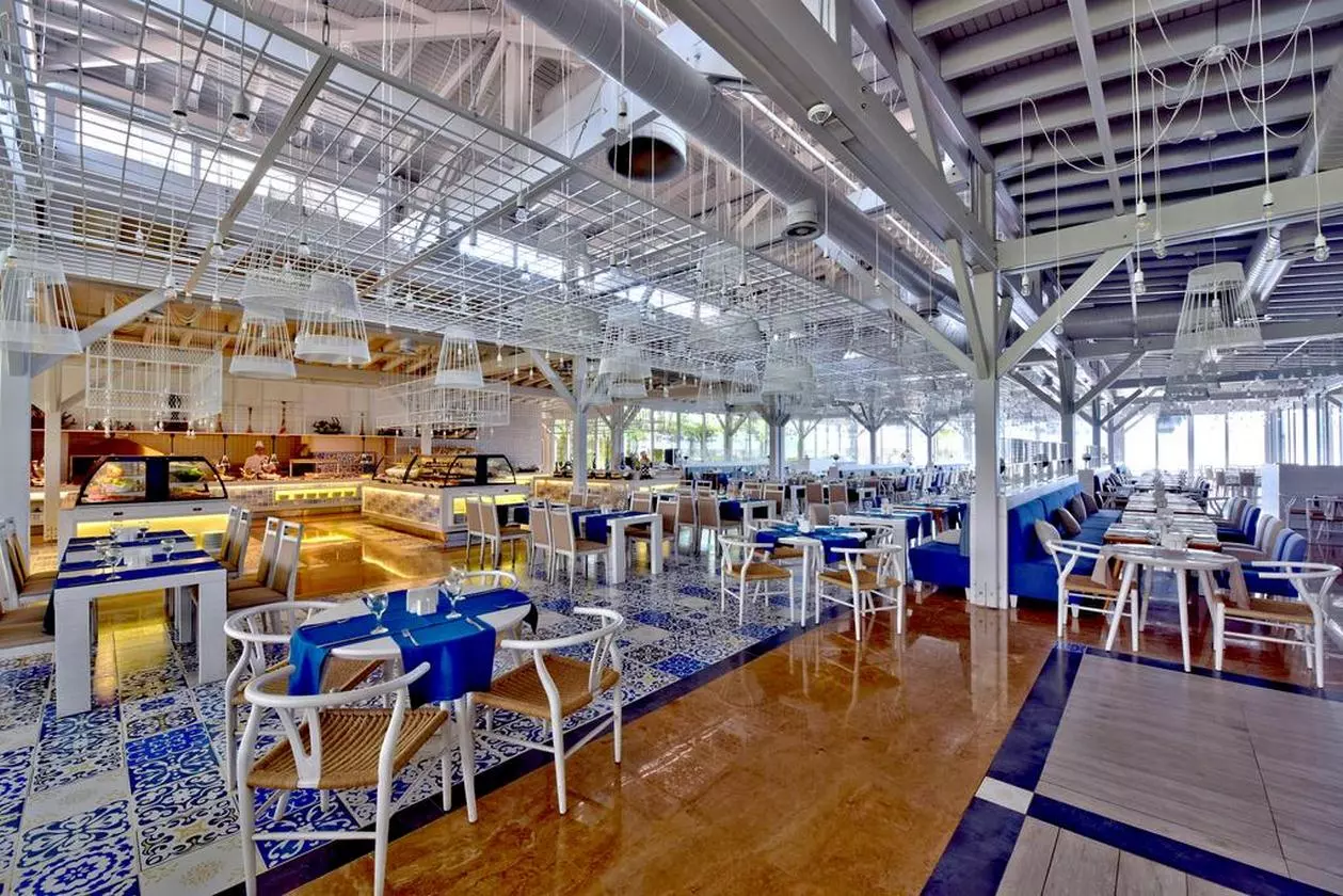 97017RAMADAPLAZA_SHABAVIZ (8).jpg